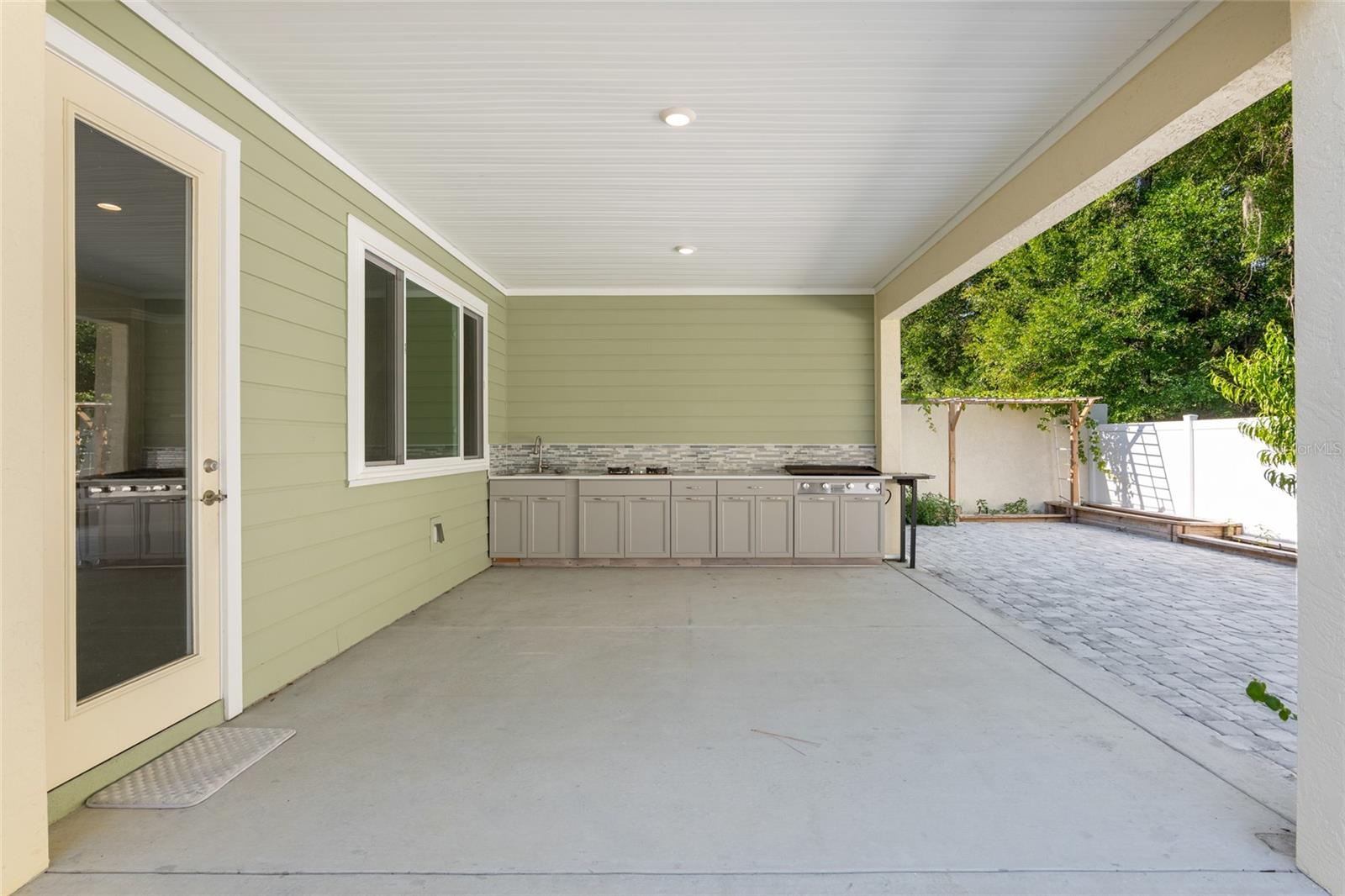 NORTHPOINTE VILLAS - Residential Lease