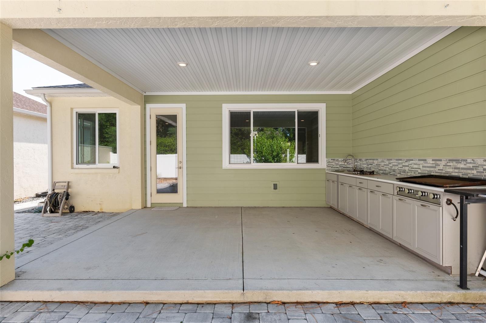 NORTHPOINTE VILLAS - Residential Lease