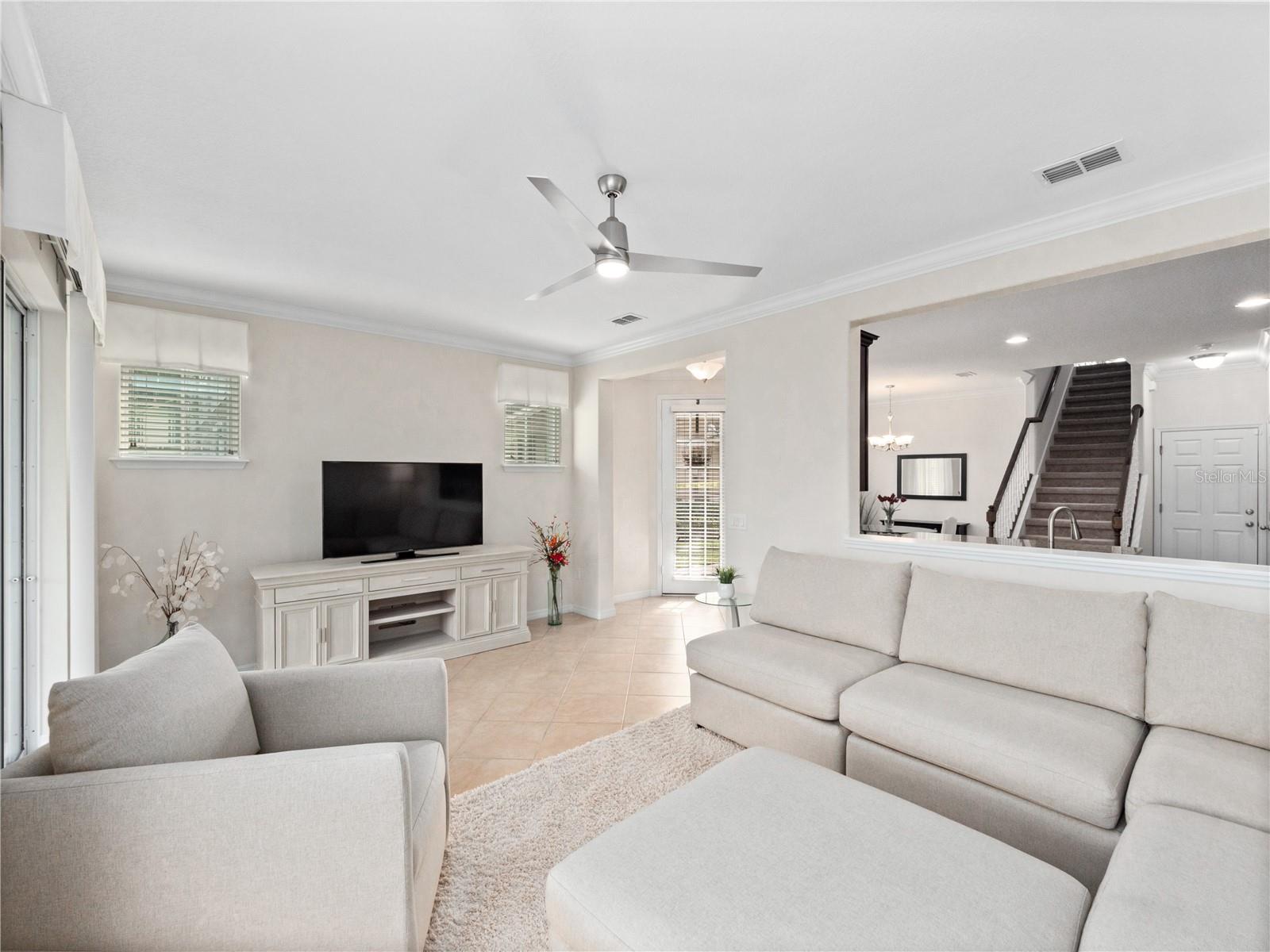 2112 ROOKERY LANE