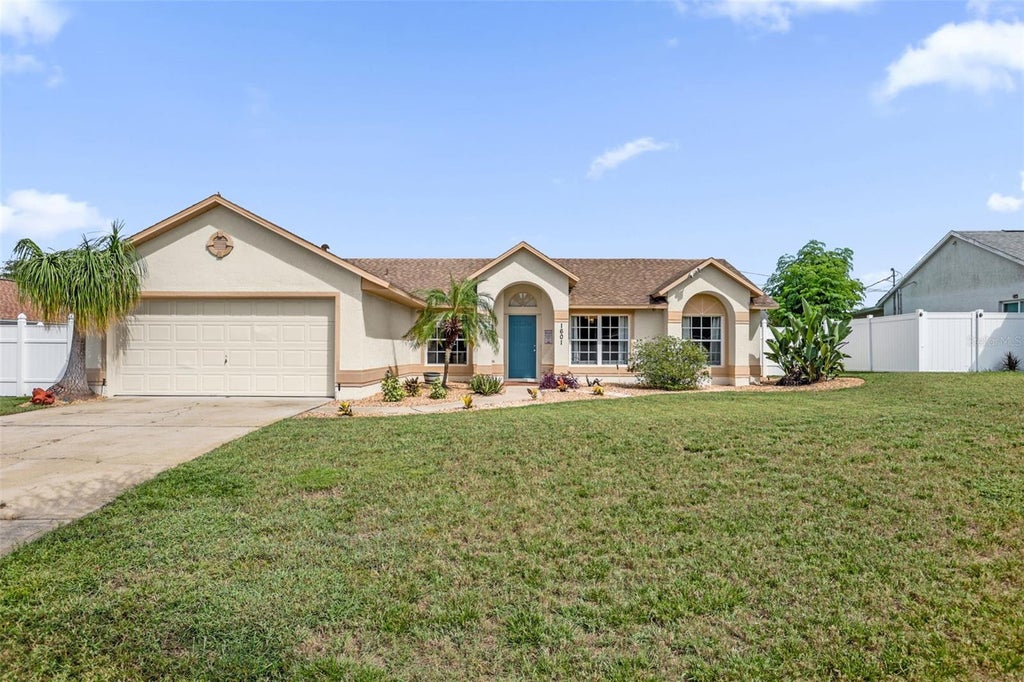 Photo of 1601 Ross Drive, Deltona, FL 32738 (MLS # O6446040)
