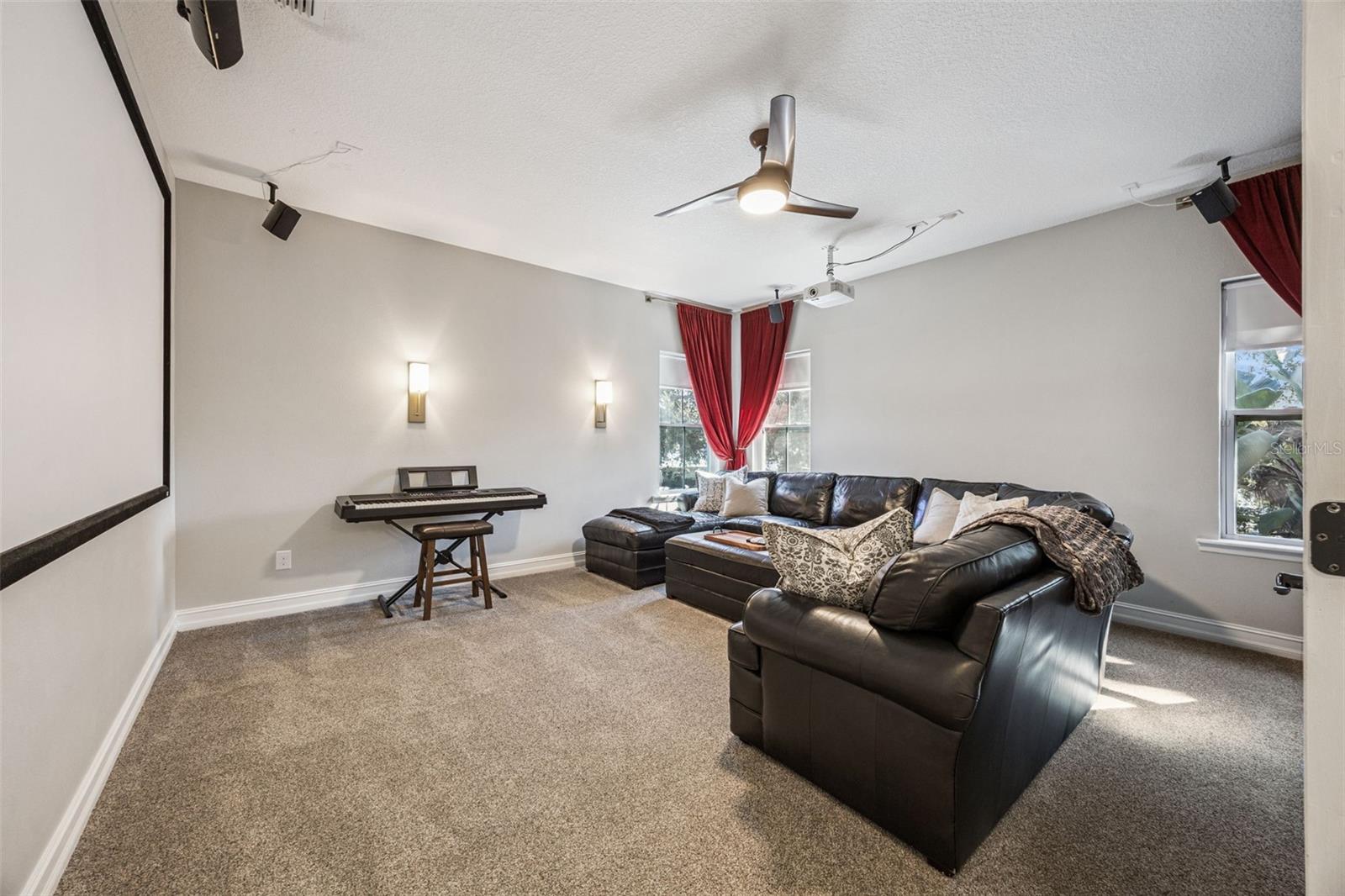 OAKLAND PARK - Residential