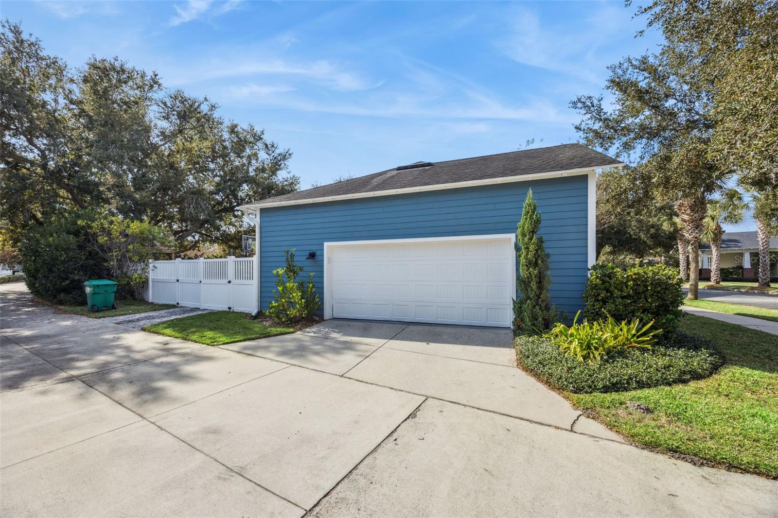 OAKLAND PARK - Residential