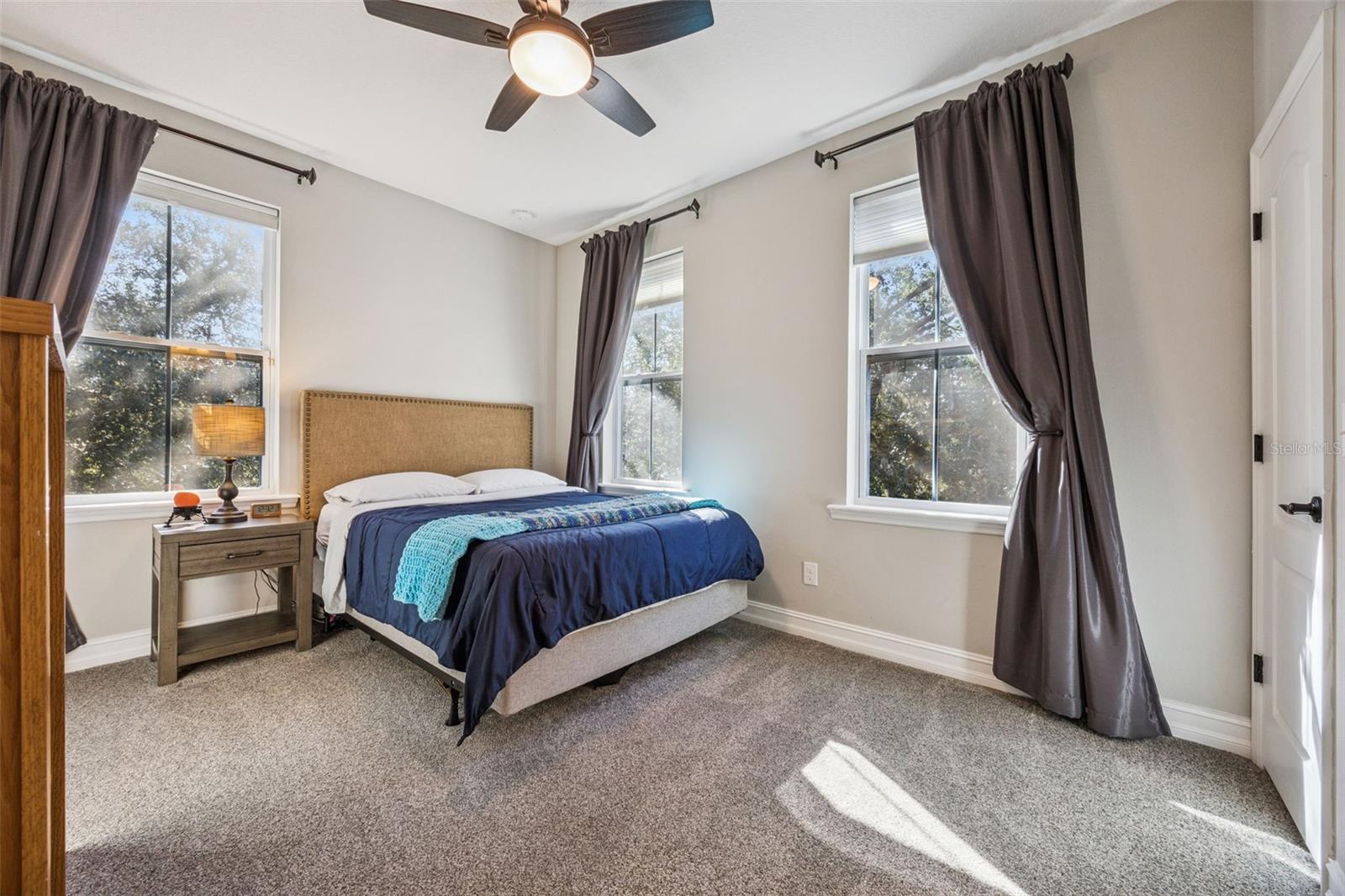 OAKLAND PARK - Residential