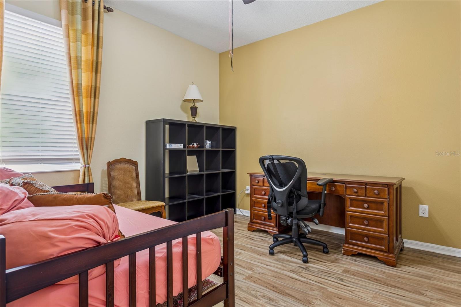 AVELAR CREEK NORTH - Residential Lease