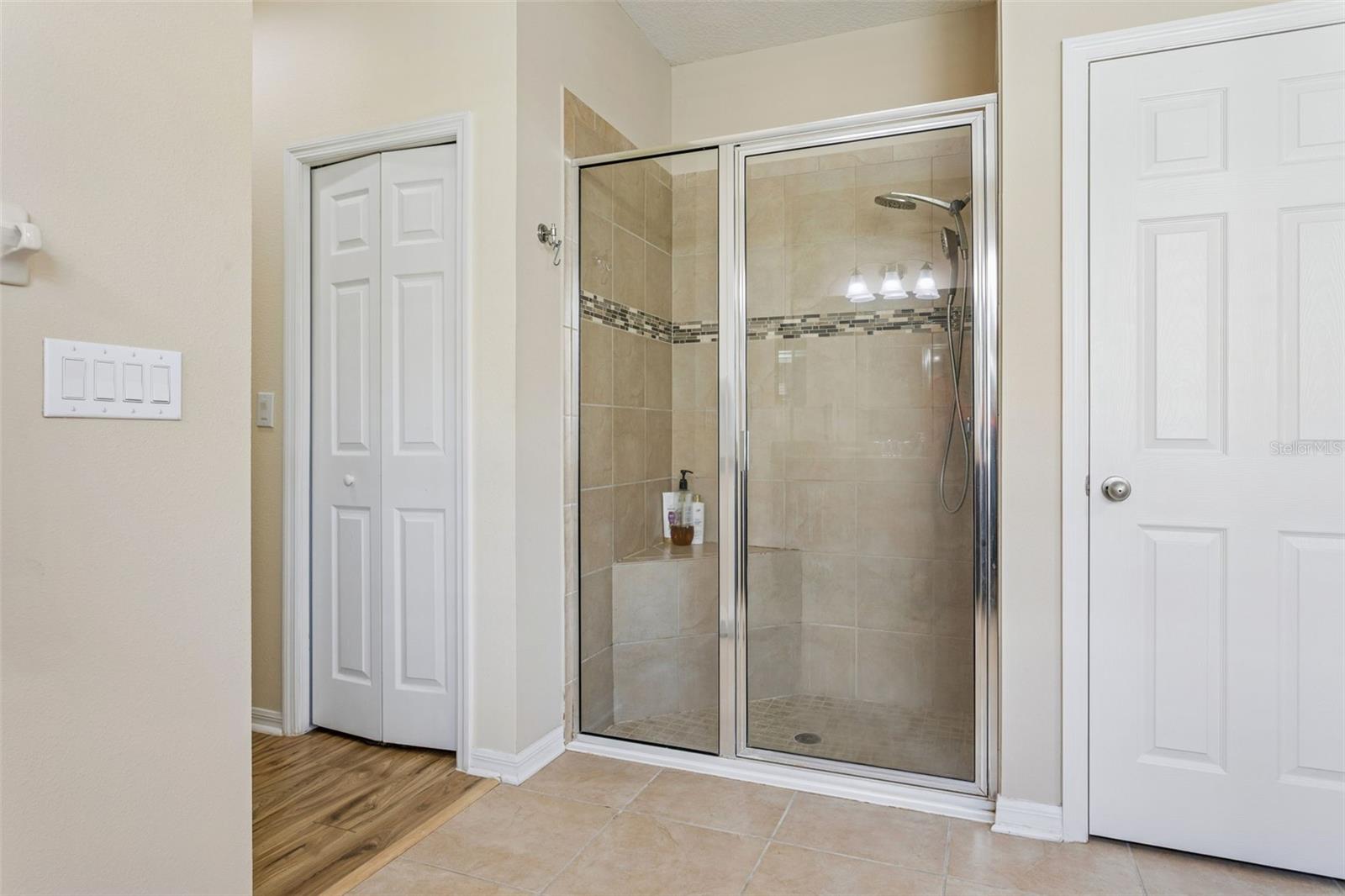 AVELAR CREEK NORTH - Residential Lease