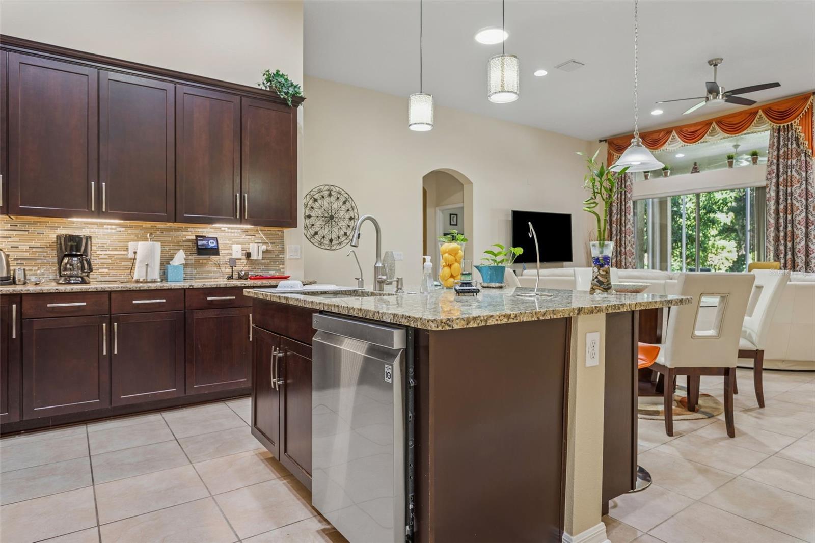 AVELAR CREEK NORTH - Residential Lease