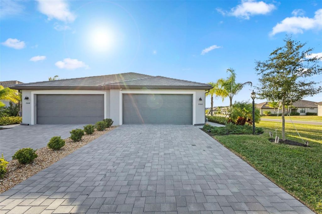 Photo of 5504 Sapphire Stone Cove, Bradenton, FL 34211 (MLS # A4676333)
