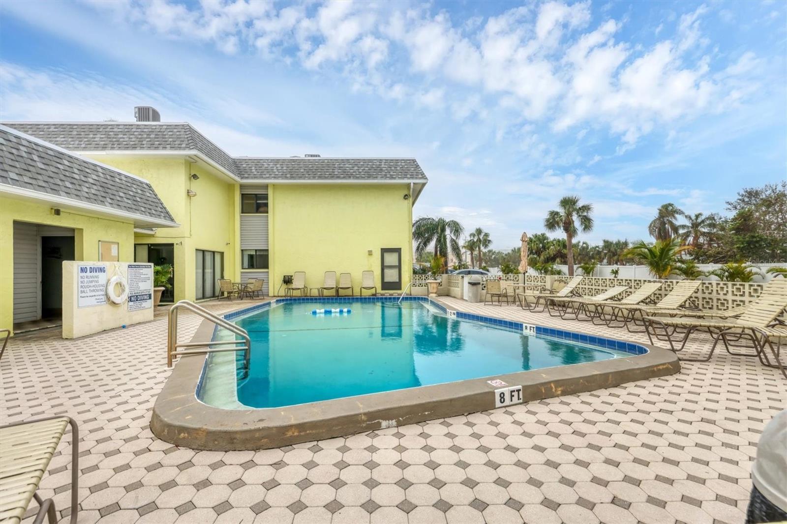 SEA WINDS - Residential