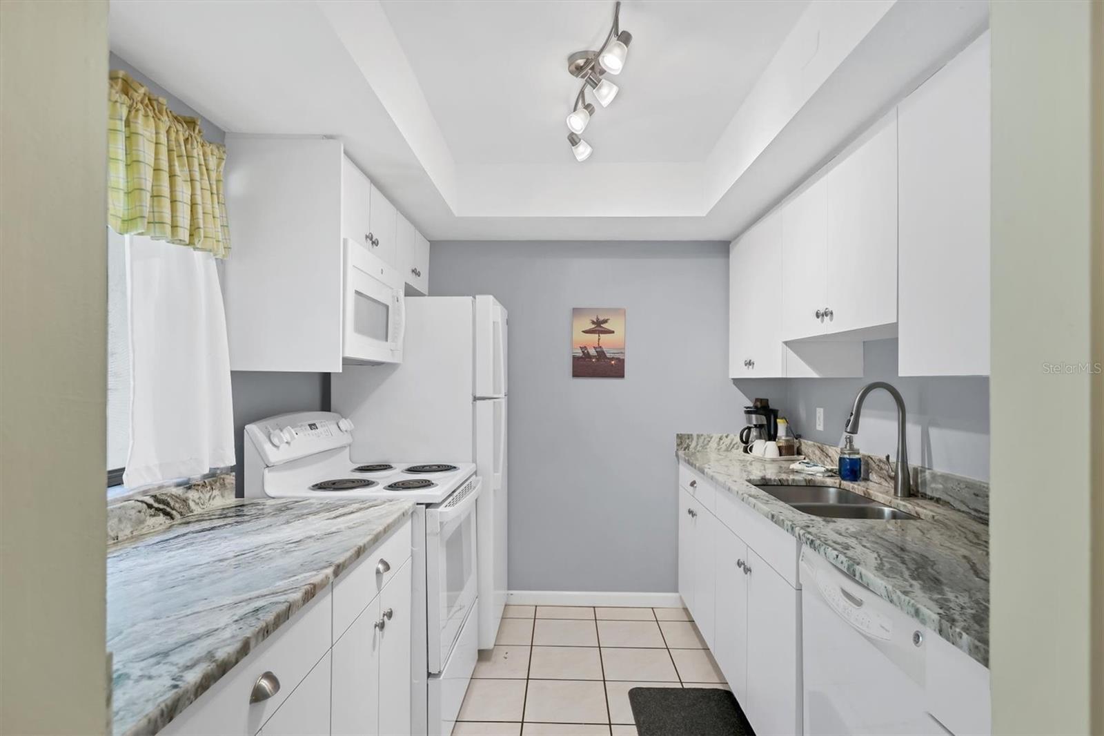 SEA WINDS - Residential