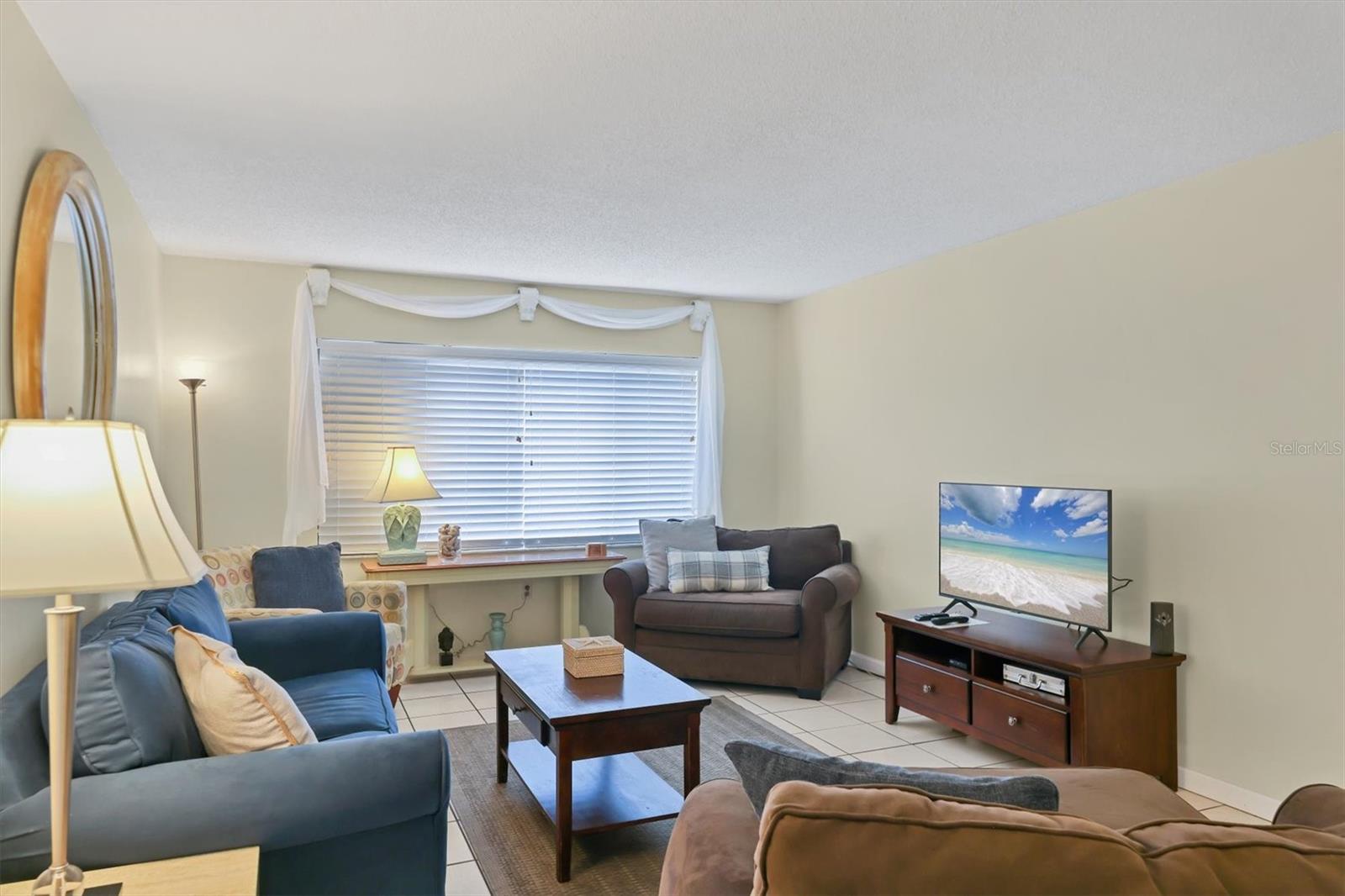 SEA WINDS - Residential