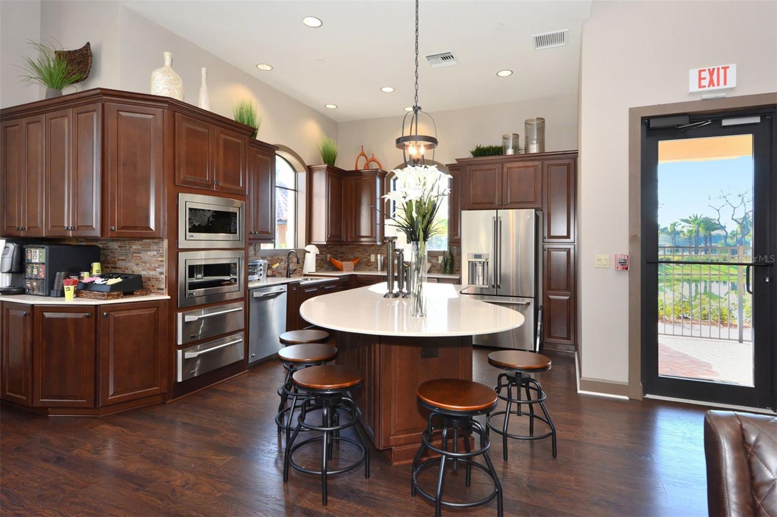 ESPLANADE/SIESTA KEY PH 3 - Residential