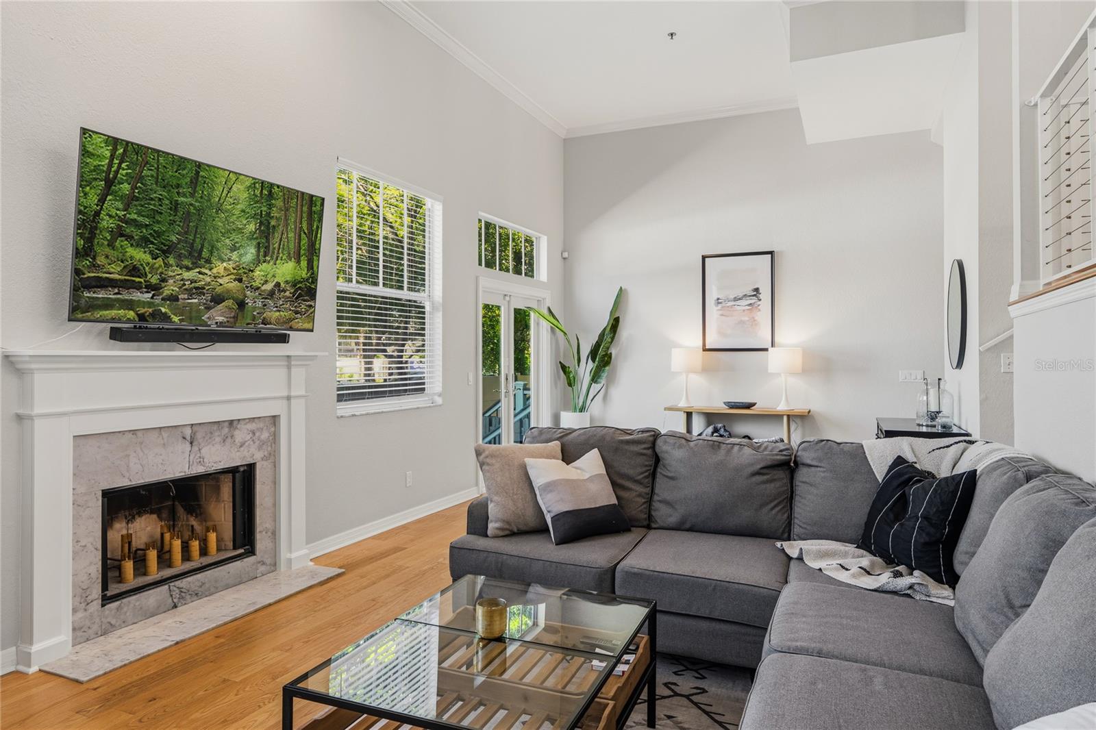 2403 W PALM DRIVE 2