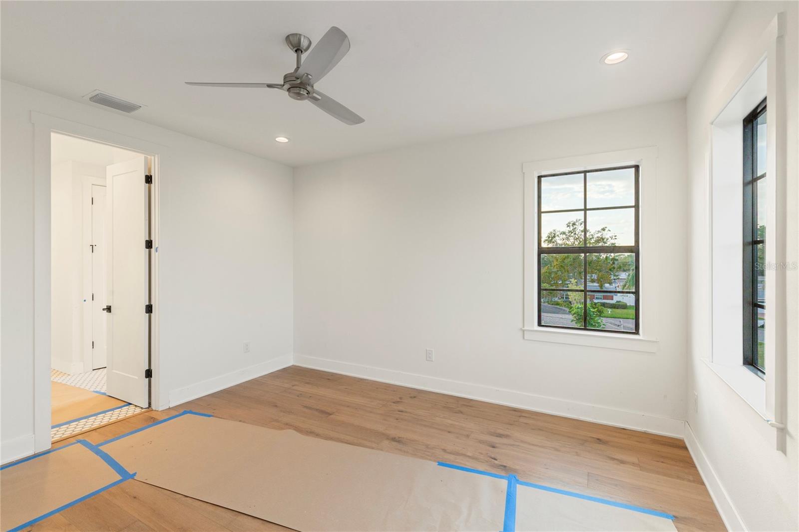 SUN PLAZA ISLES SEC 3 - Residential