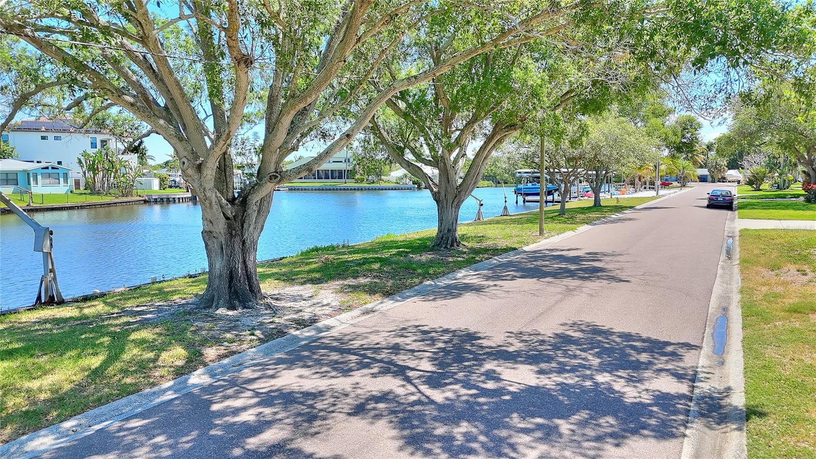 SUN PLAZA ISLES SEC 3 - Residential