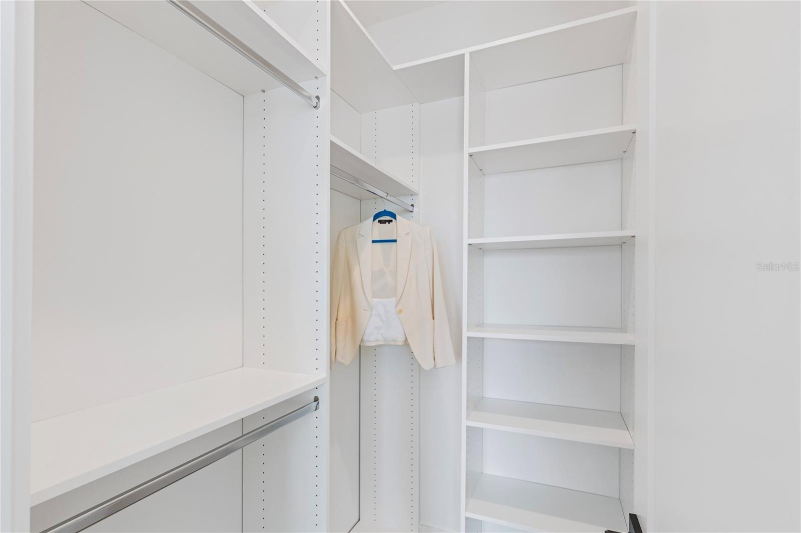 SUN PLAZA ISLES SEC 3 - Residential