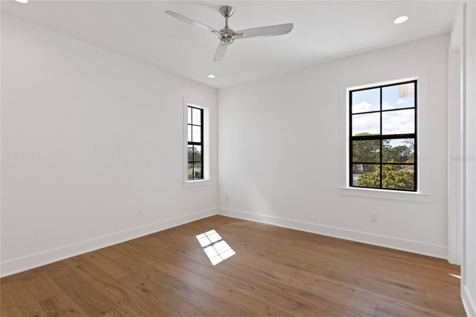 SUN PLAZA ISLES SEC 3 - Residential