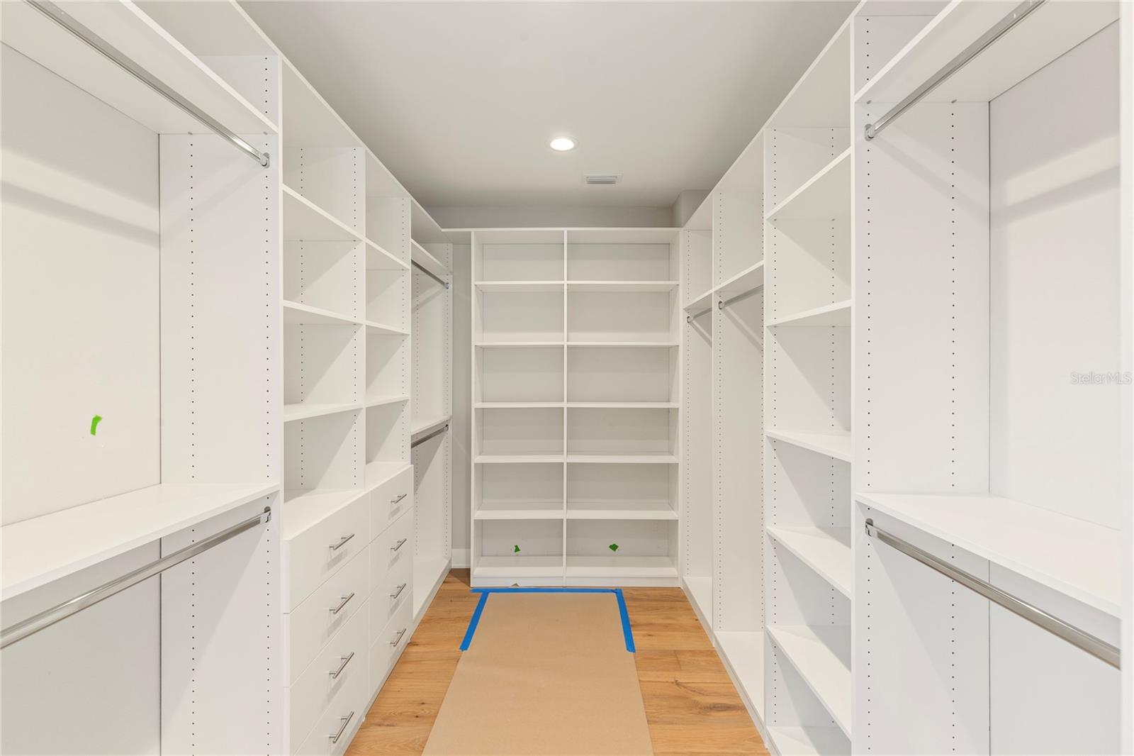 SUN PLAZA ISLES SEC 3 - Residential