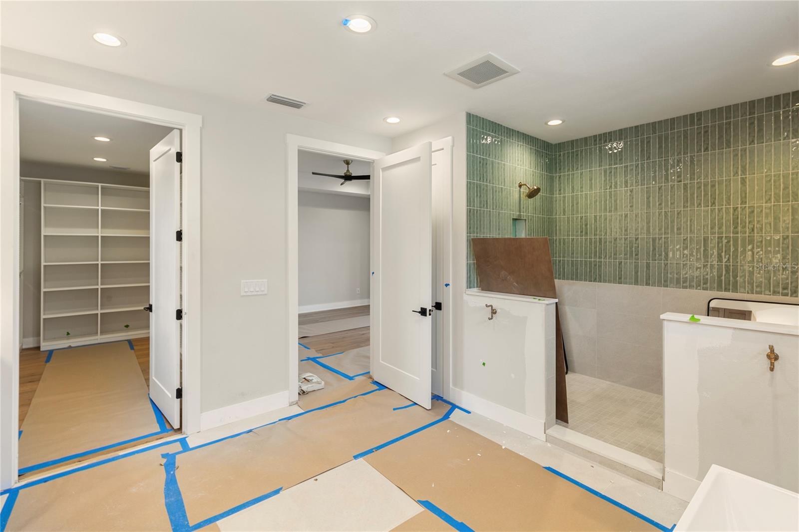 SUN PLAZA ISLES SEC 3 - Residential