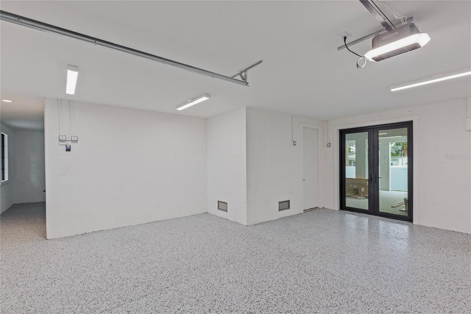 SUN PLAZA ISLES SEC 3 - Residential