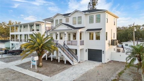 220 90TH AVENUE NE ST PETERSBURG FL 33702