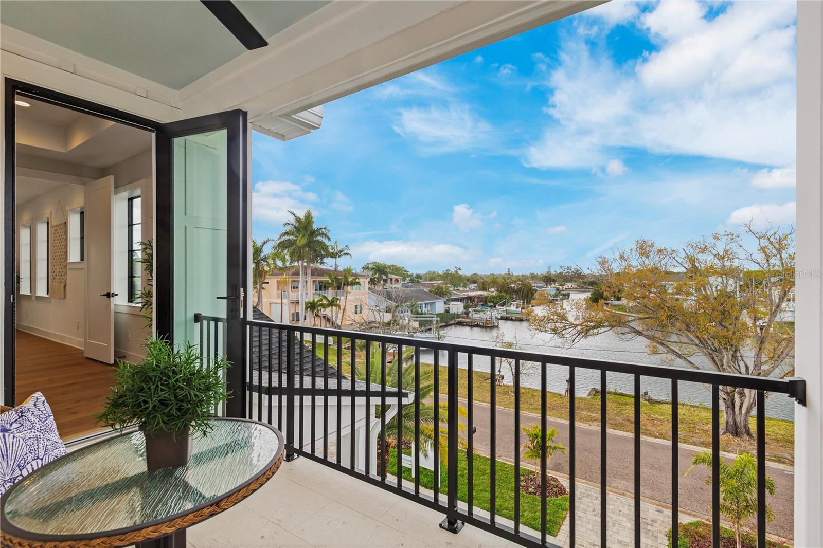 SUN PLAZA ISLES SEC 3 - Residential