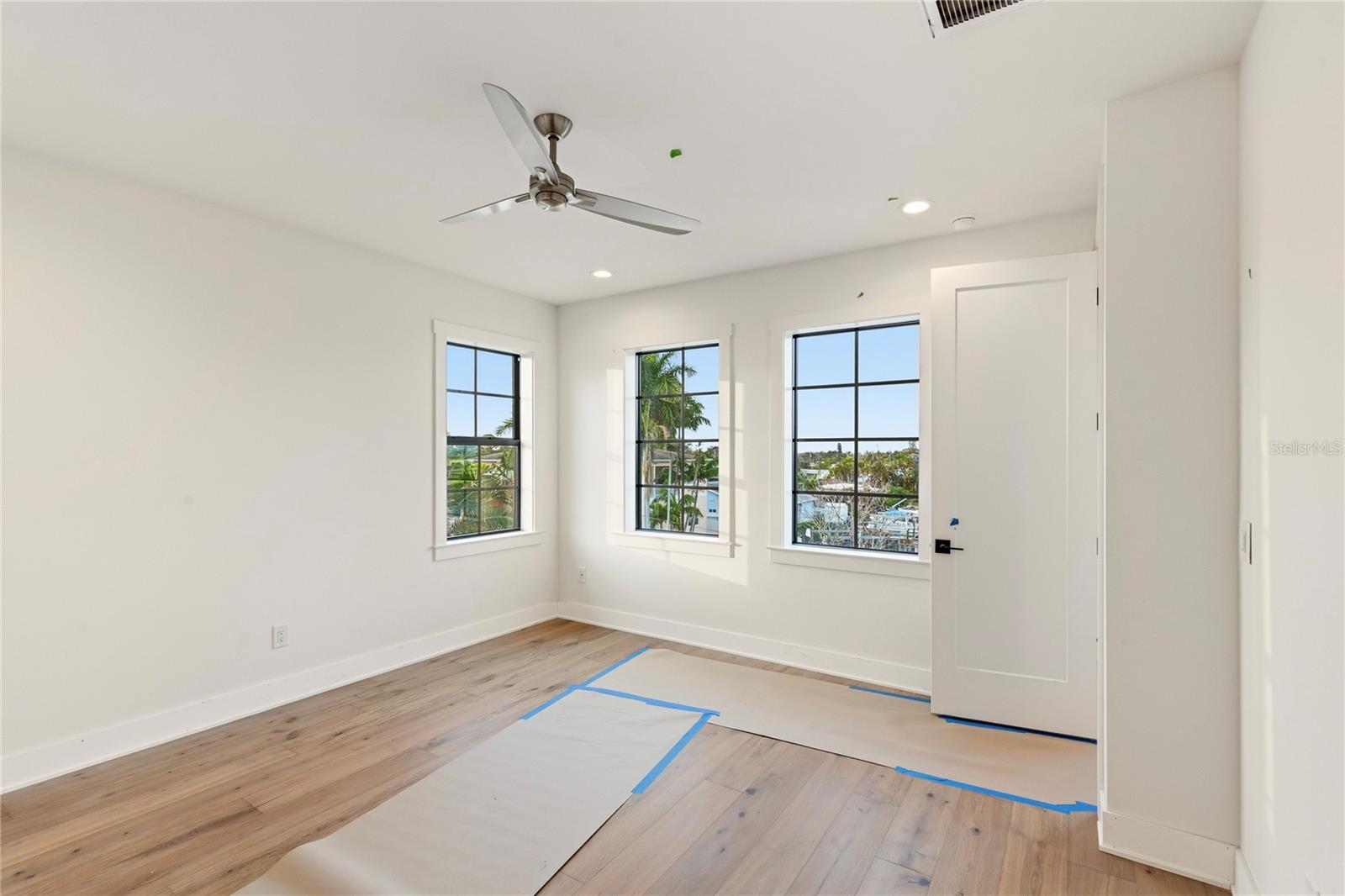 SUN PLAZA ISLES SEC 3 - Residential