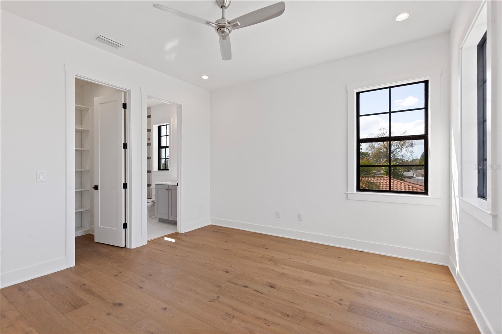 SUN PLAZA ISLES SEC 3 - Residential