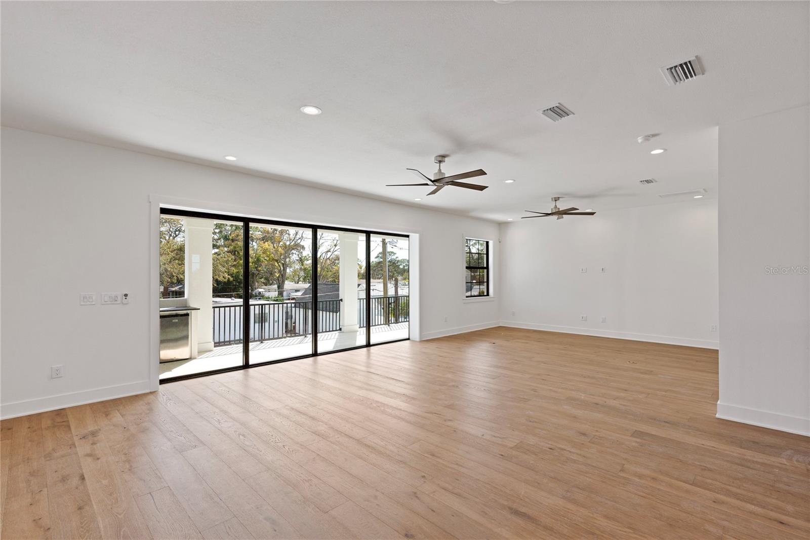 SUN PLAZA ISLES SEC 3 - Residential