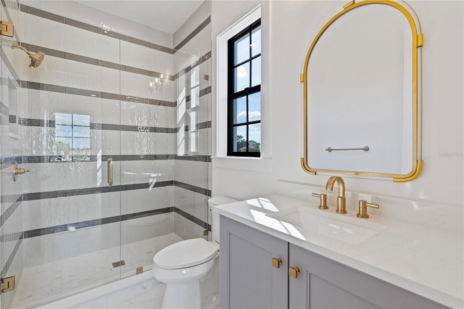 SUN PLAZA ISLES SEC 3 - Residential