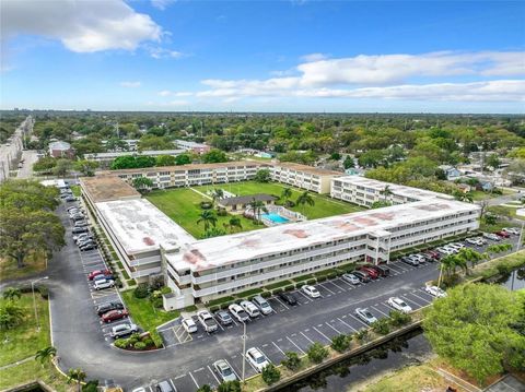 Photo of 8101 11th Street N #320, St Petersburg, FL 33702 (MLS # A4665900)