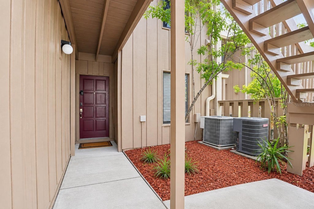 Photo of 5304 Burning Tree Drive #D03, Orlando, FL 32811 (MLS # O6447167)