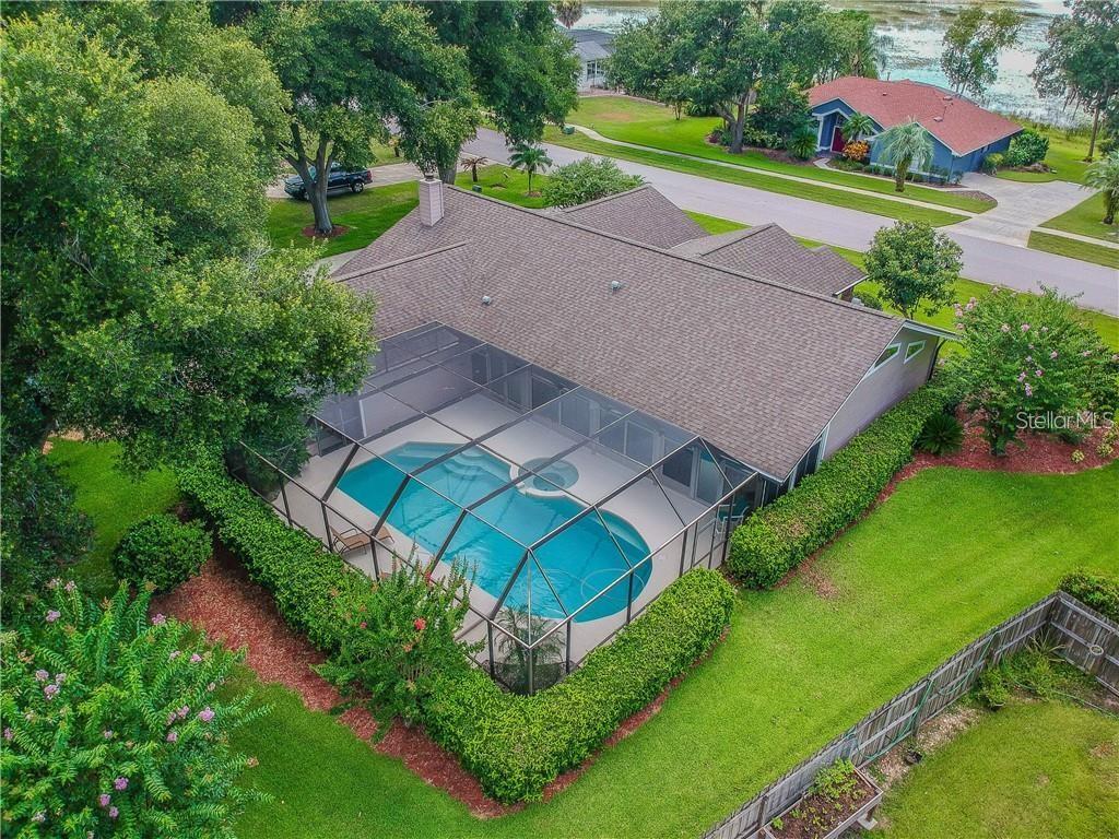 CRYSTAL LAKE ESTATES - Residential Lease