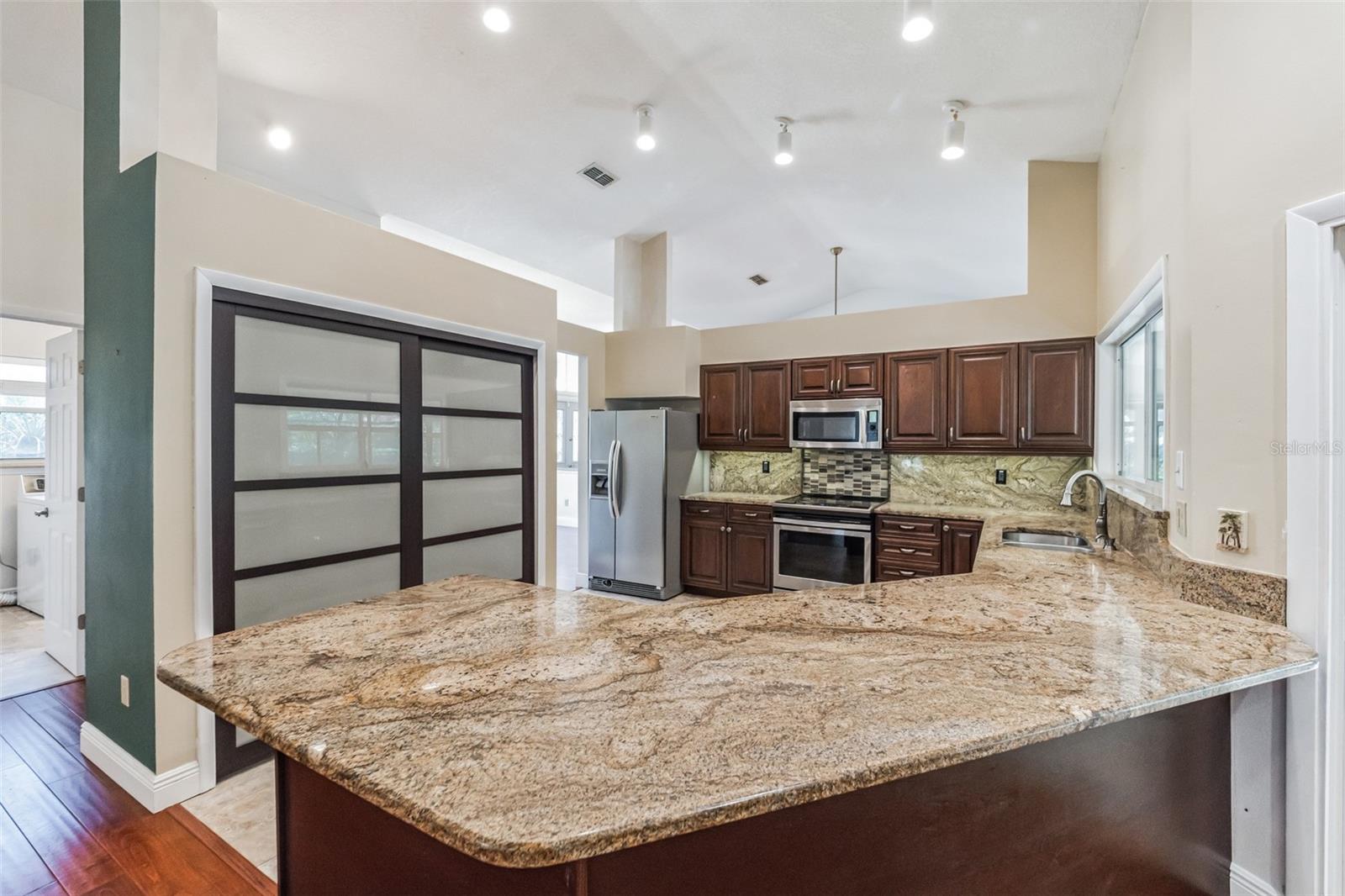 CRYSTAL LAKE ESTATES - Residential Lease