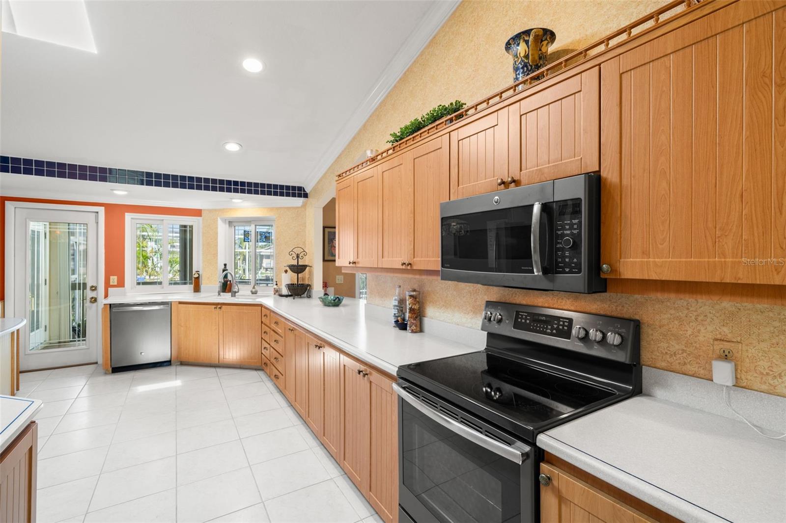 TIERRA VERDE - Residential