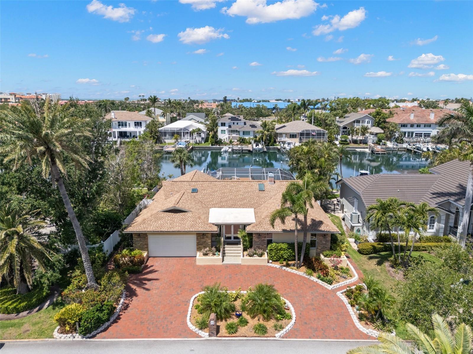 TIERRA VERDE - Residential