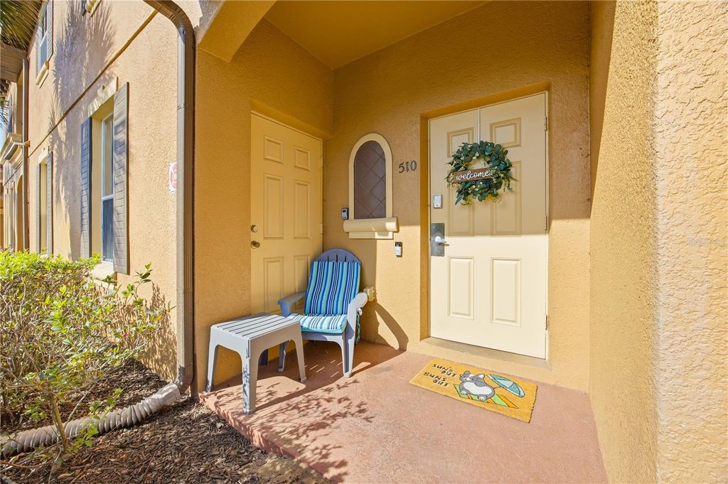 Photo of 510 Calabria Avenue, Davenport, FL 33897 (MLS # S5143029)