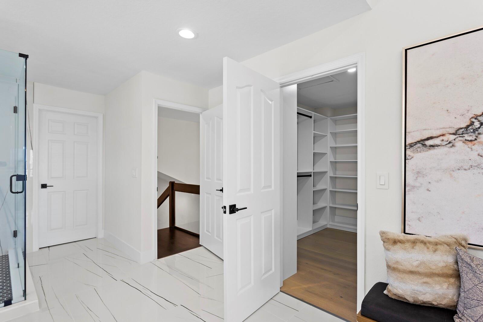 SUNSET VIEW BAY #A - Residential