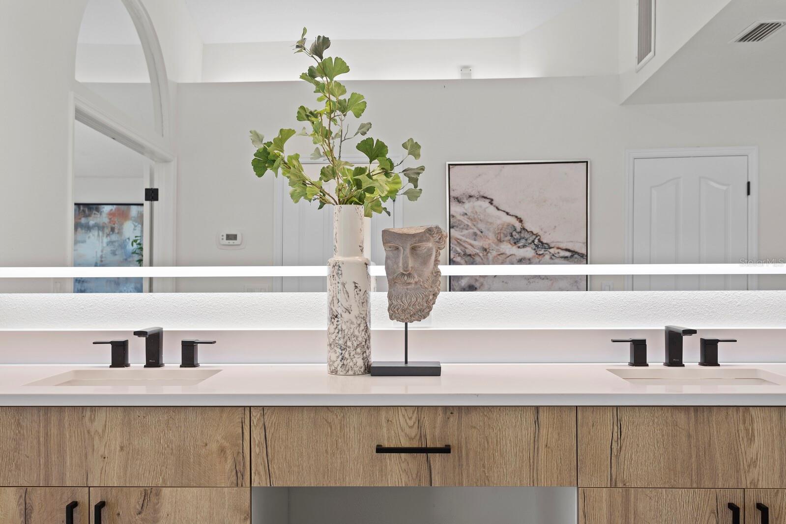 SUNSET VIEW BAY #A - Residential