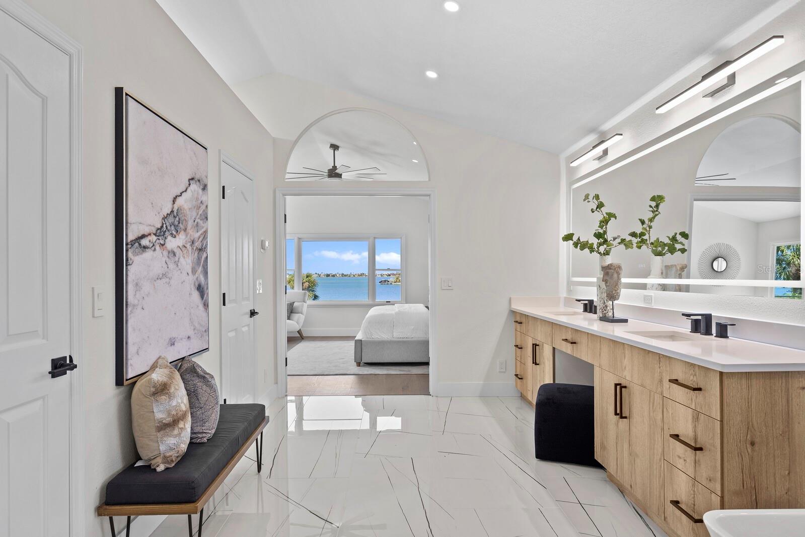 SUNSET VIEW BAY #A - Residential