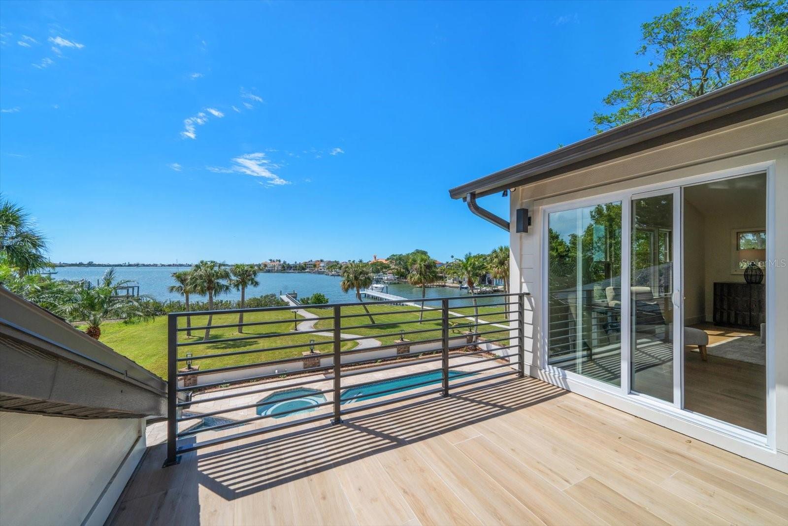 SUNSET VIEW BAY #A - Residential