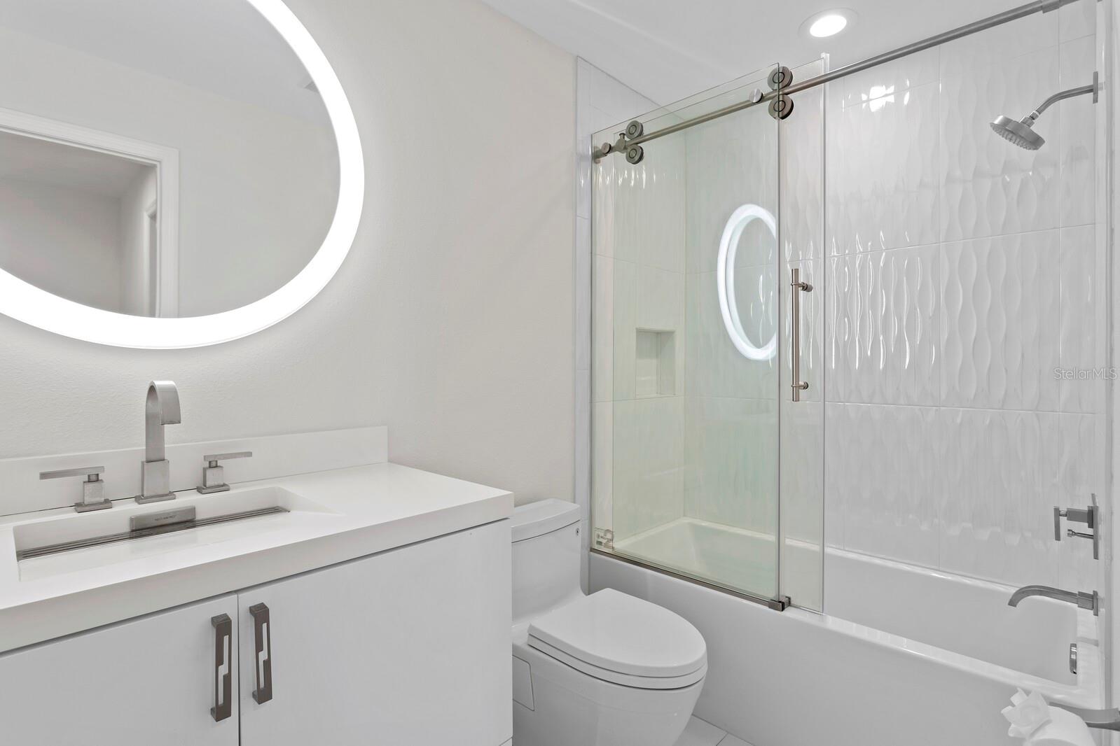 SUNSET VIEW BAY #A - Residential