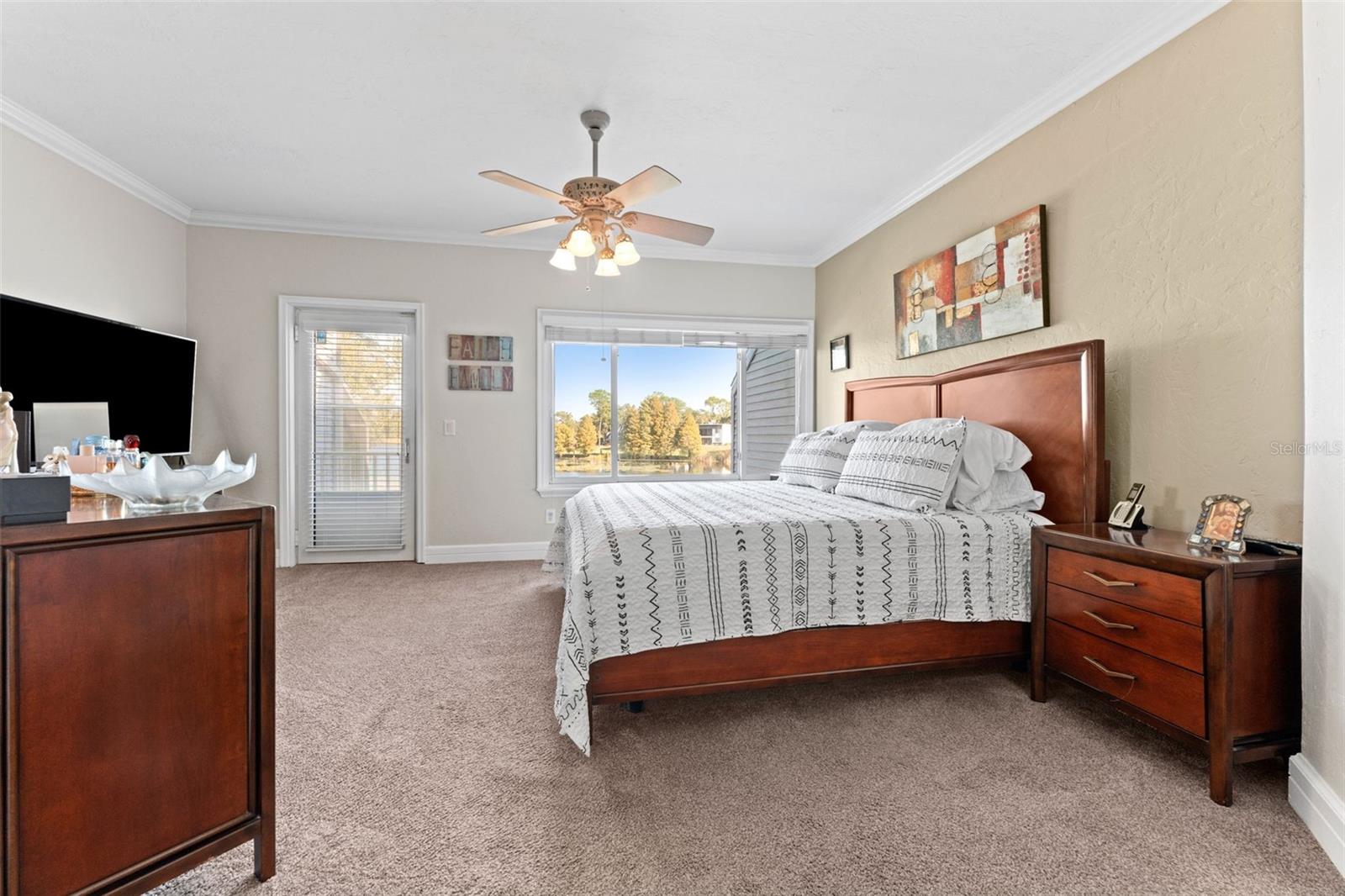 TIFFANY OAKS LAKESIDE CONDO - Residential