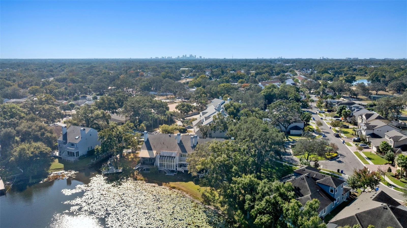 TIFFANY OAKS LAKESIDE CONDO - Residential