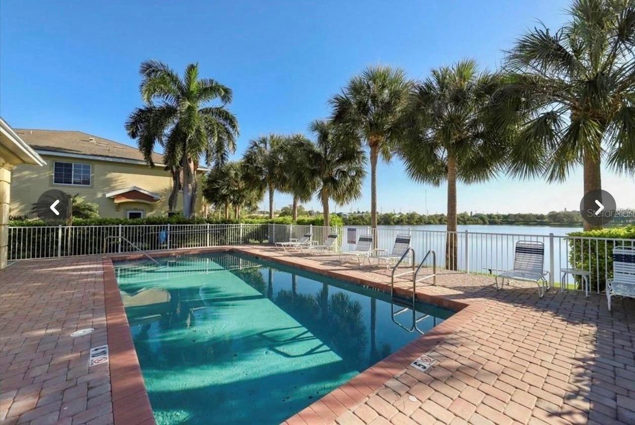 LAKESIDE VILLAGE TOWNHOME - Residential