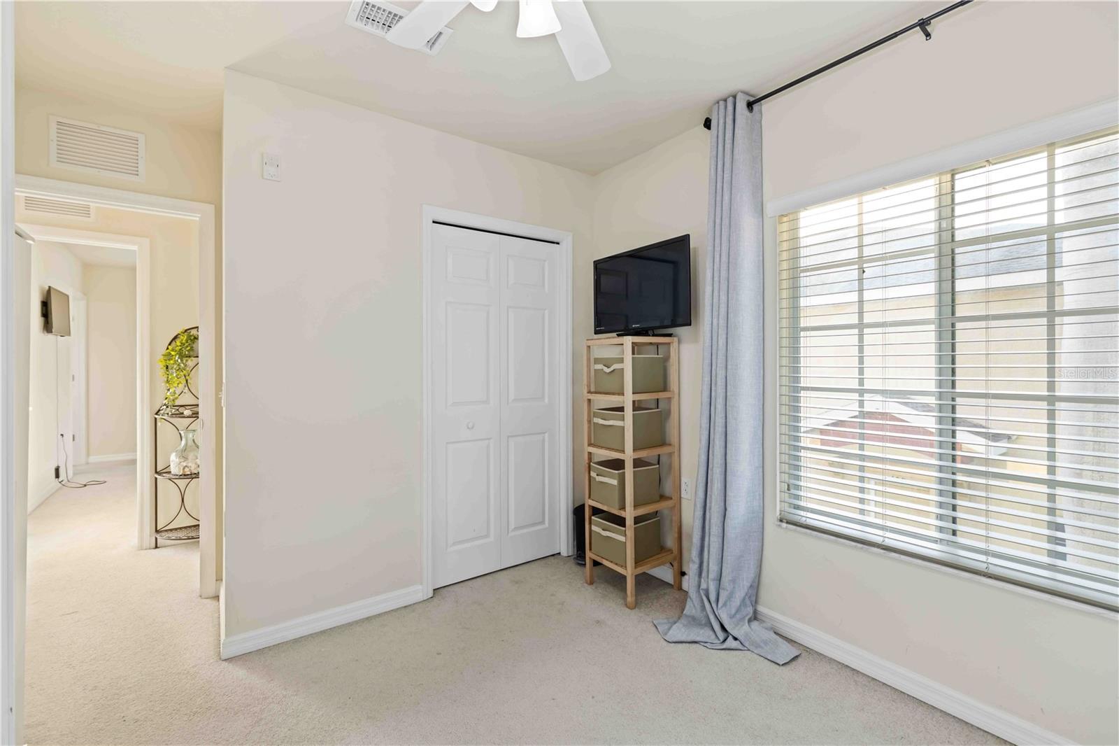 LAKESIDE VILLAGE TOWNHOME - Residential