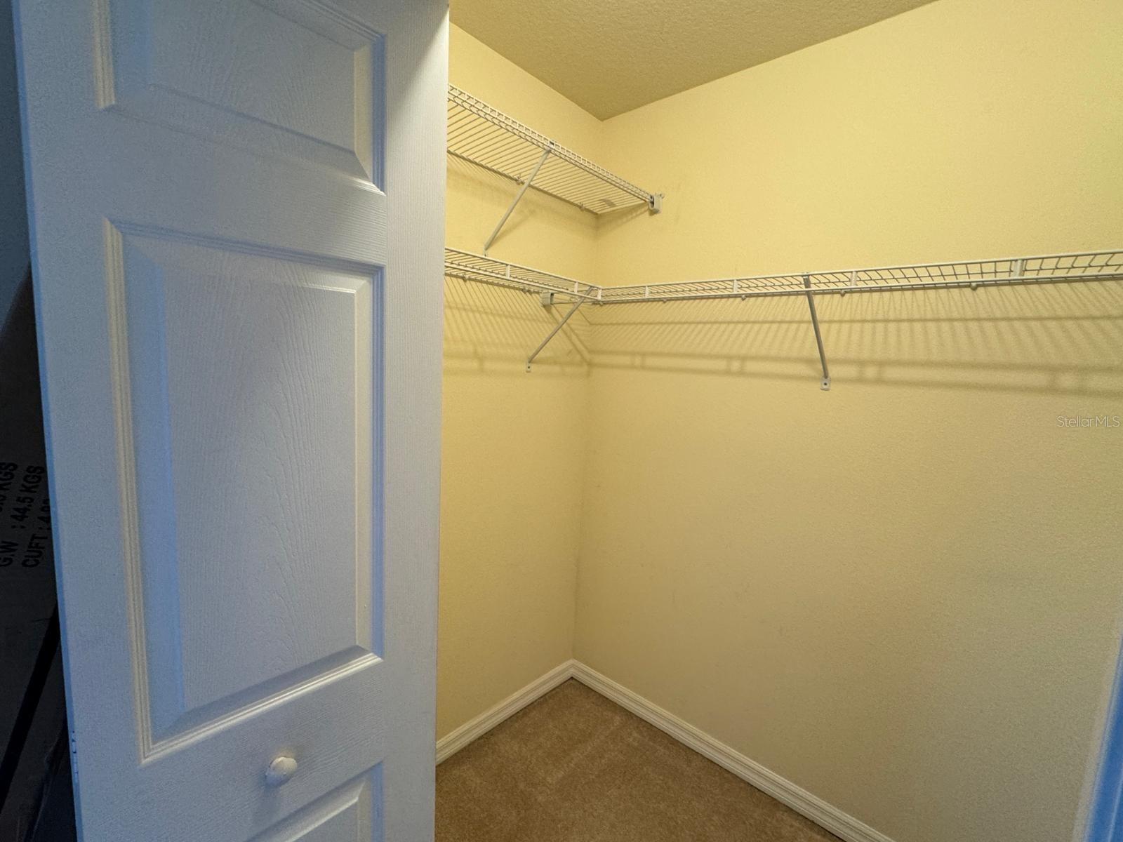 LAKESIDE VILLAGE TOWNHOME - Residential