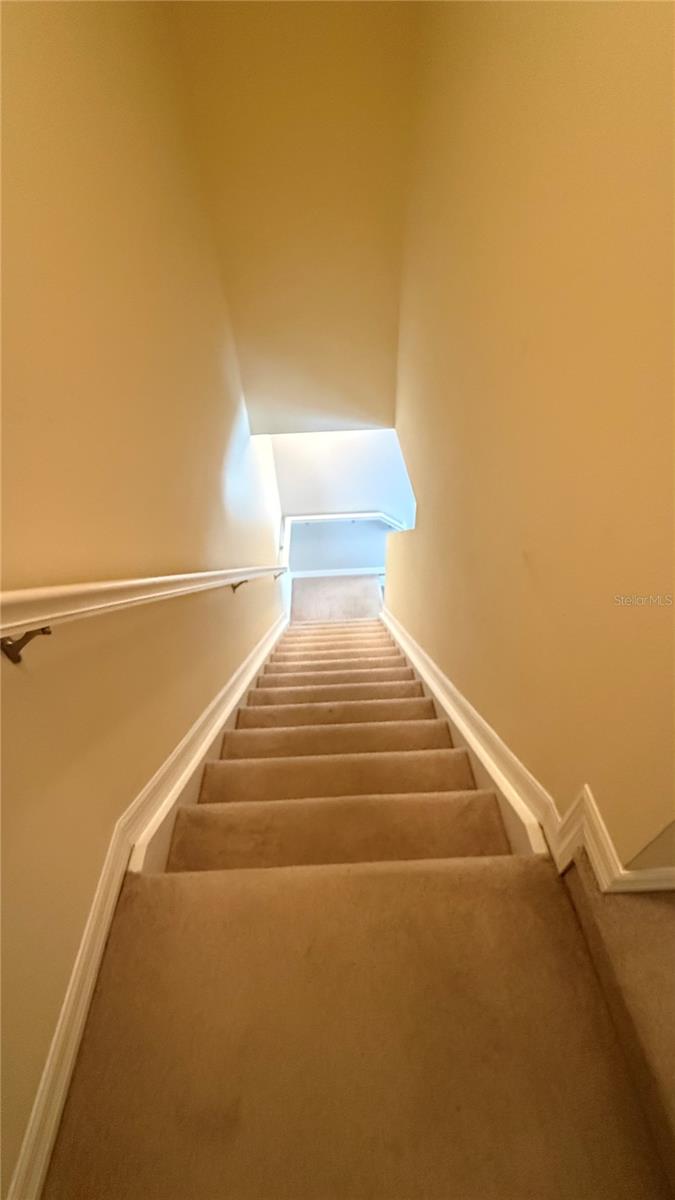 LAKESIDE VILLAGE TOWNHOME - Residential