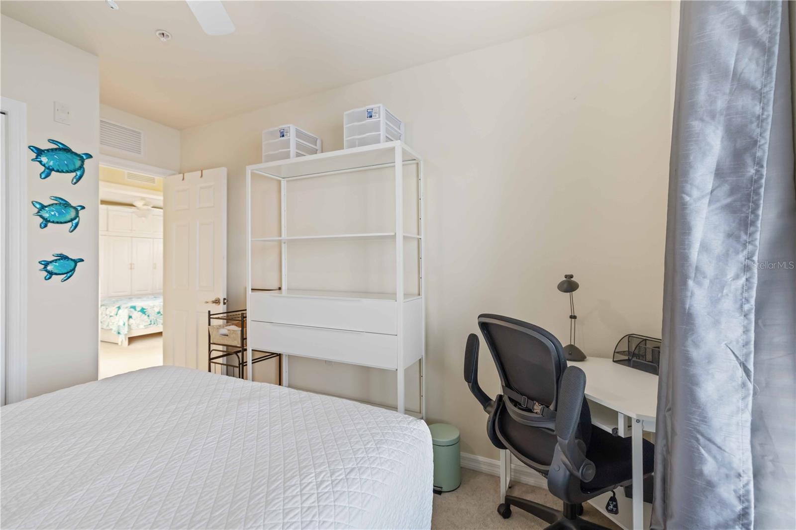 LAKESIDE VILLAGE TOWNHOME - Residential