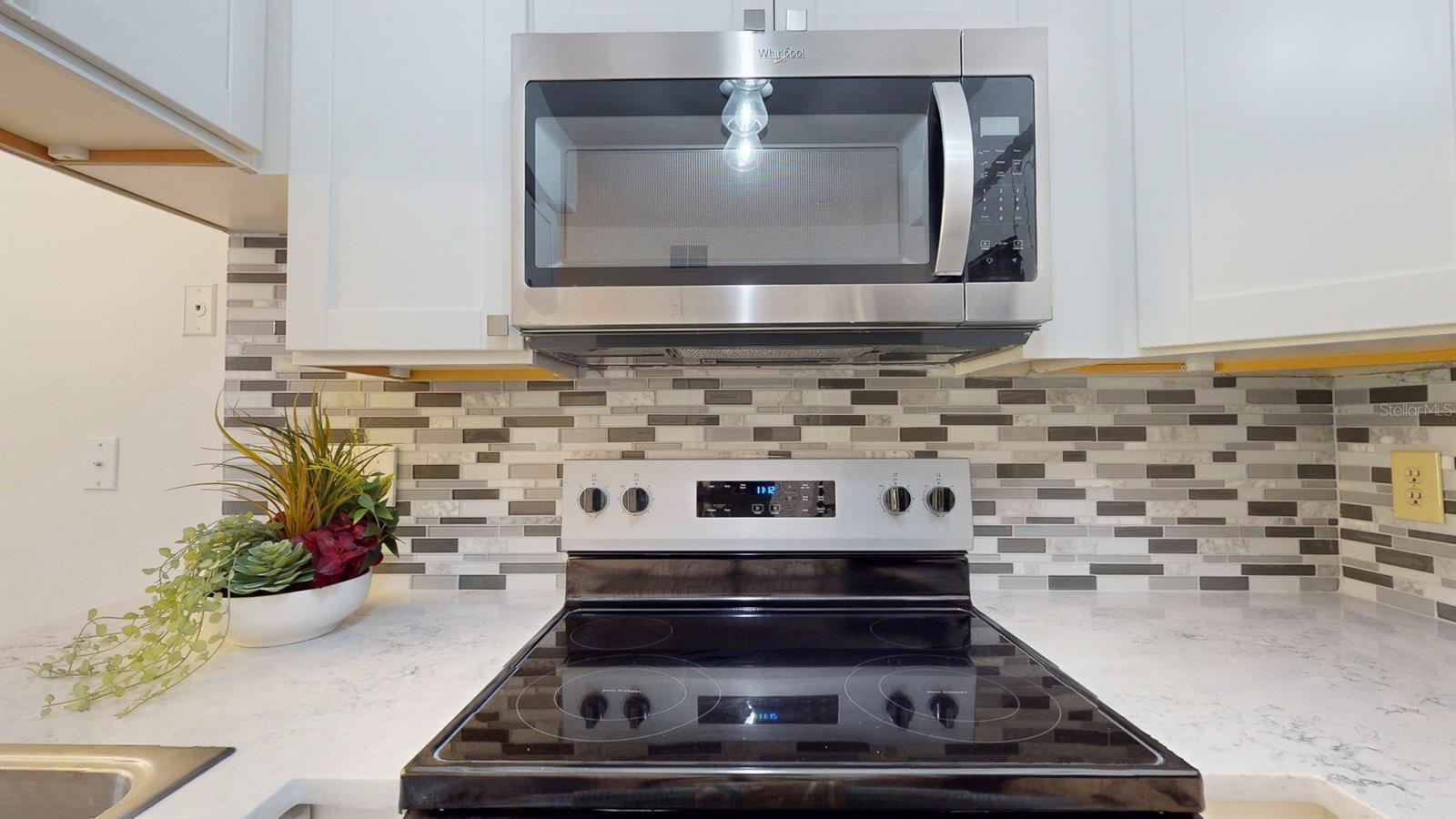 PINEBROOK ESTATES - Residential Lease