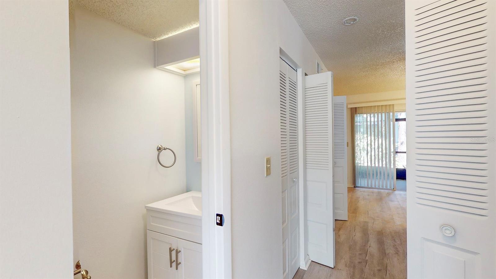 PINEBROOK ESTATES - Residential Lease